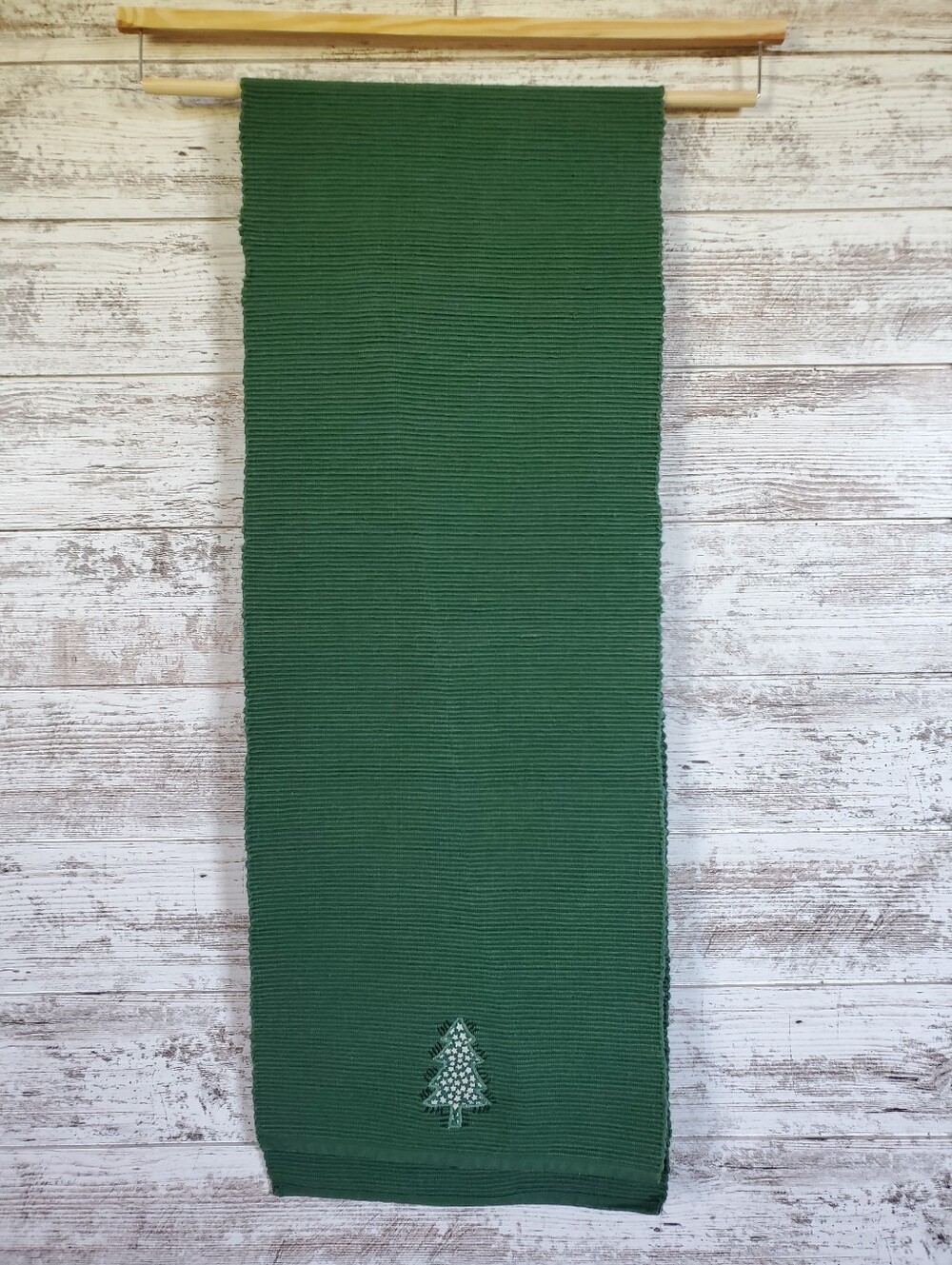 Reversible Green Ribbed Tree Table Runner Rustic Cabin Holiday Decor - Picture 2 of 11
